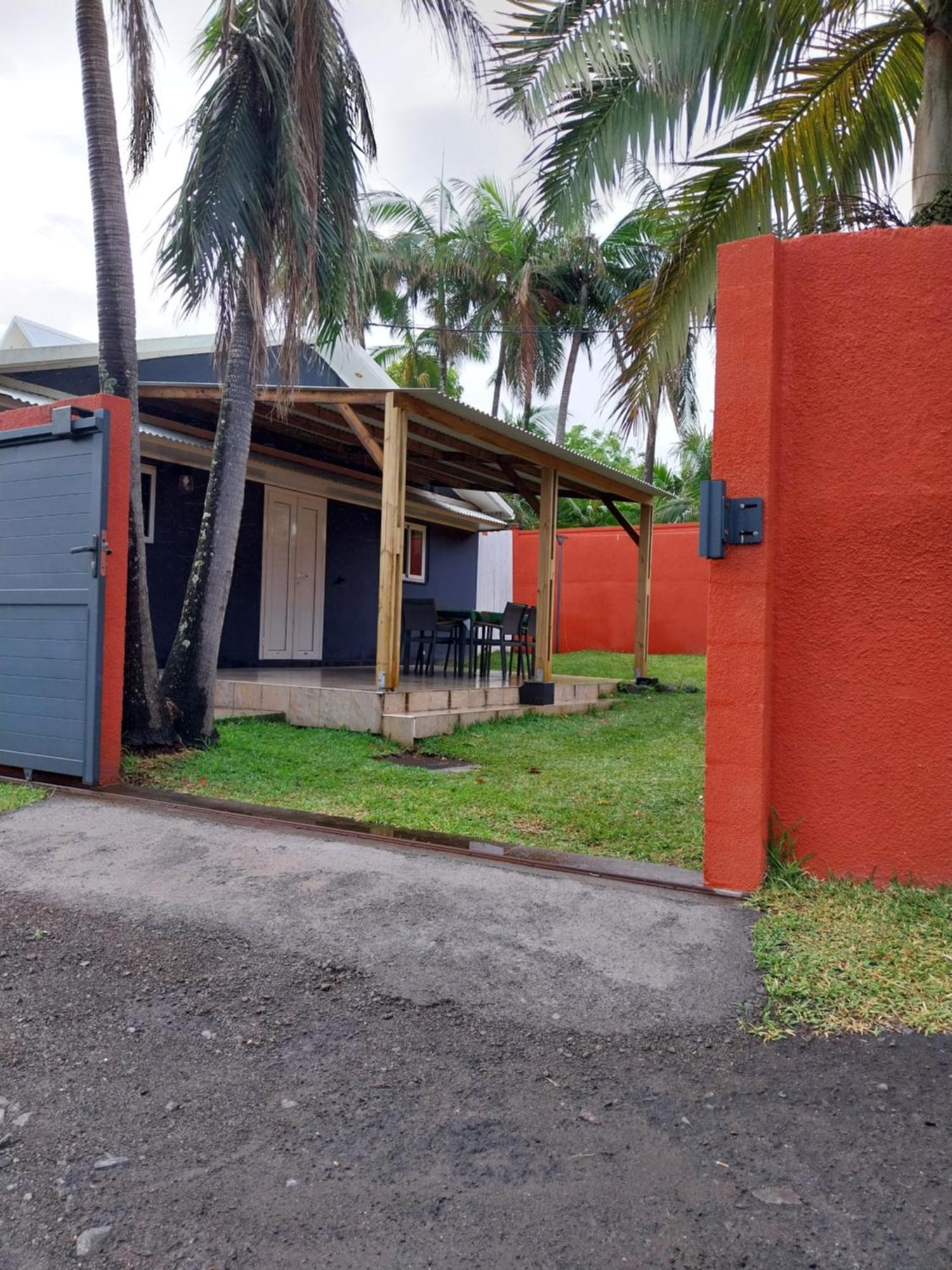 Case Lenaron Saint-Joseph Exterior foto