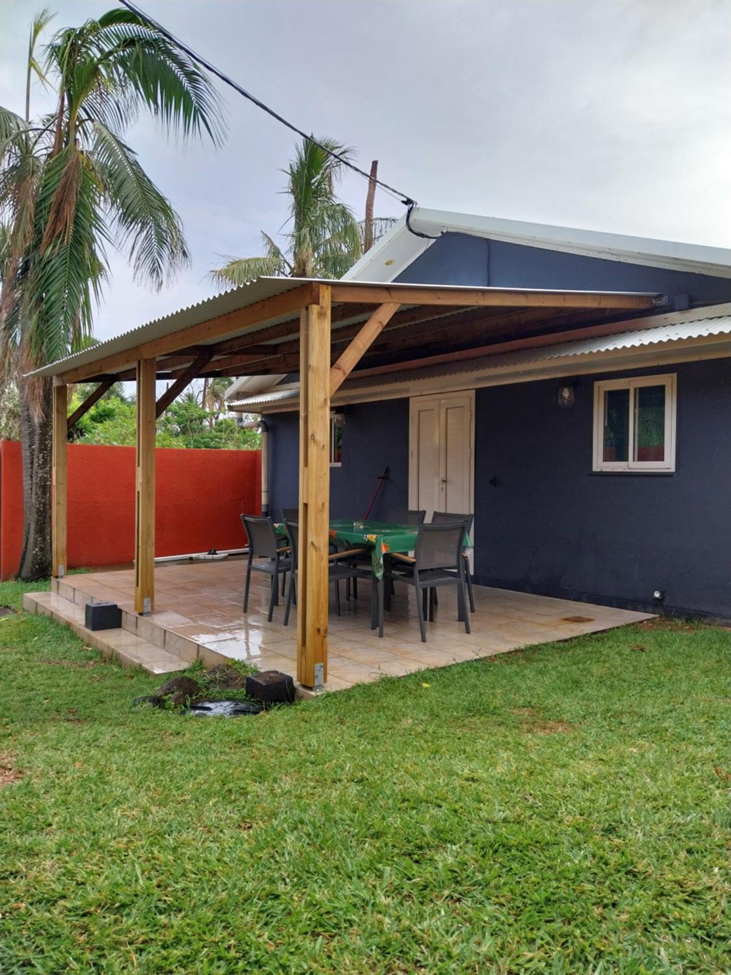 Case Lenaron Saint-Joseph Exterior foto